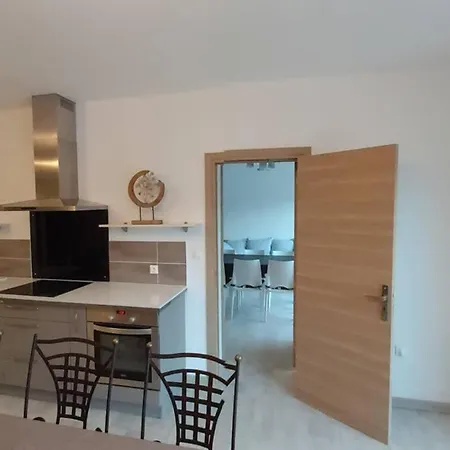 Apartment Les Prairies De L'encreme Cereste
