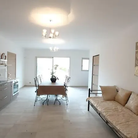 Apartment Les Prairies De L'encreme Cereste